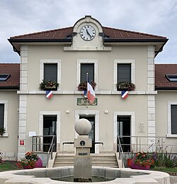 Mairie Cessy Ain 7